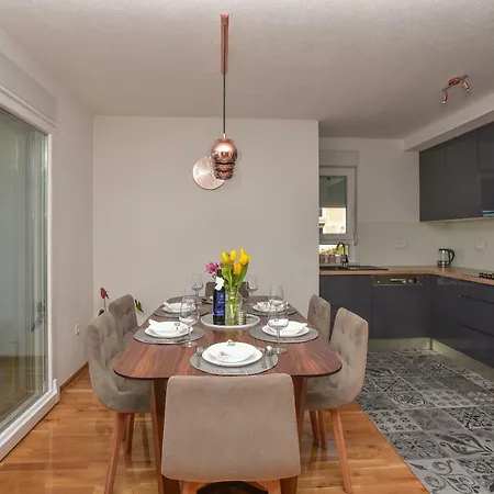 Easy Times Appartement Makarska